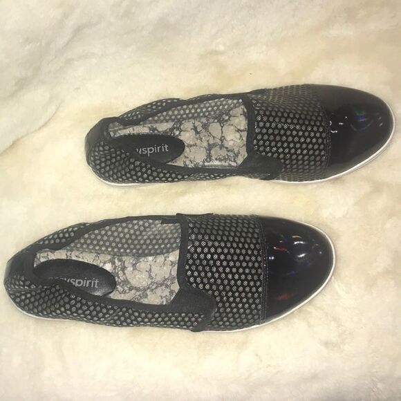 Easy Spirit Shoes!!   - Picture 2 of 4